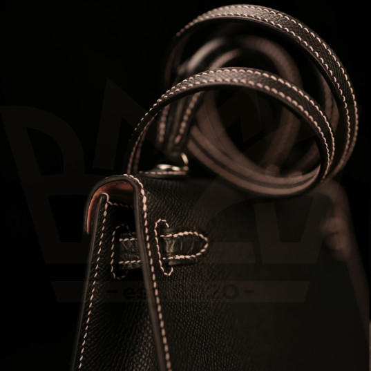 Grace mini Black + Pink Touch