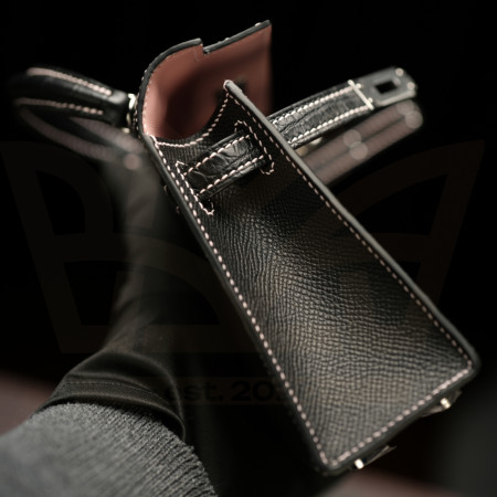 Grace mini Black + Pink Touch